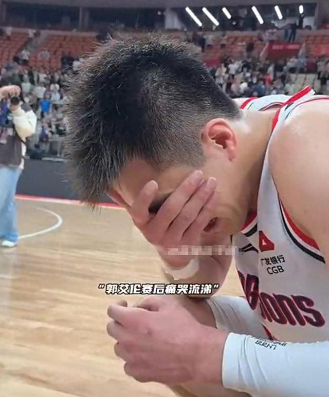 意外受伤！球队核心缺阵，挑战何等困难？的简单介绍